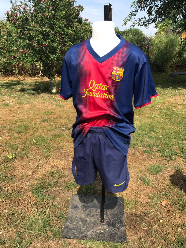 Ensemble foot 2 pièces barca 10 ans - Sports2Life